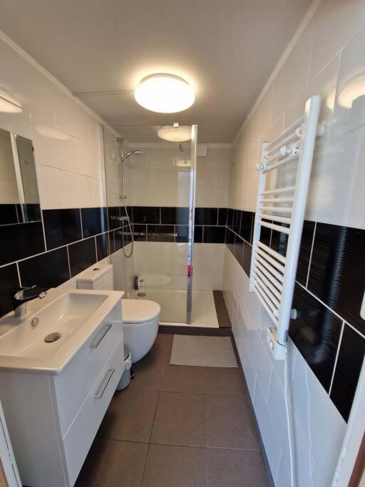 Appartement 2 Pieces Renove Avec Acces Piscine Peymeinade Екстер'єр фото